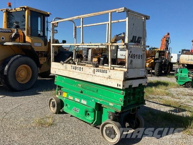 JLG 2032ES Škaraste platforme