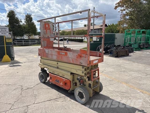 JLG 2032ES Škaraste platforme