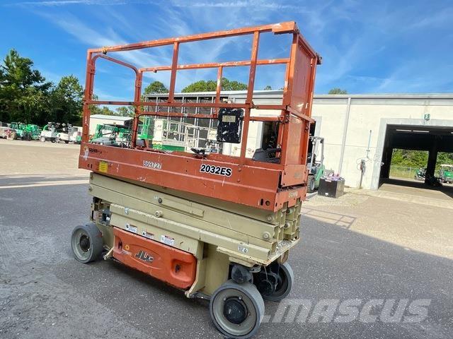 JLG 2032ES Škaraste platforme
