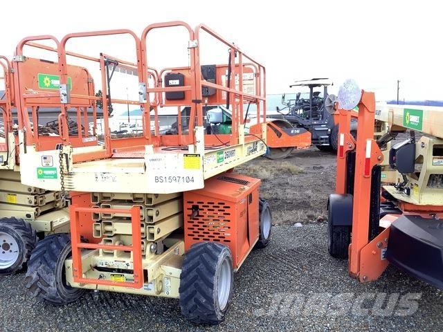 JLG 260MRT Škaraste platforme