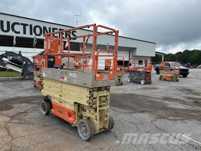 JLG 2630ES Škaraste platforme
