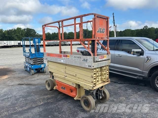 JLG 2630ES Škaraste platforme
