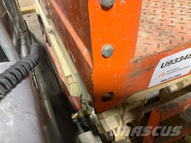 JLG 2632ES Škaraste platforme