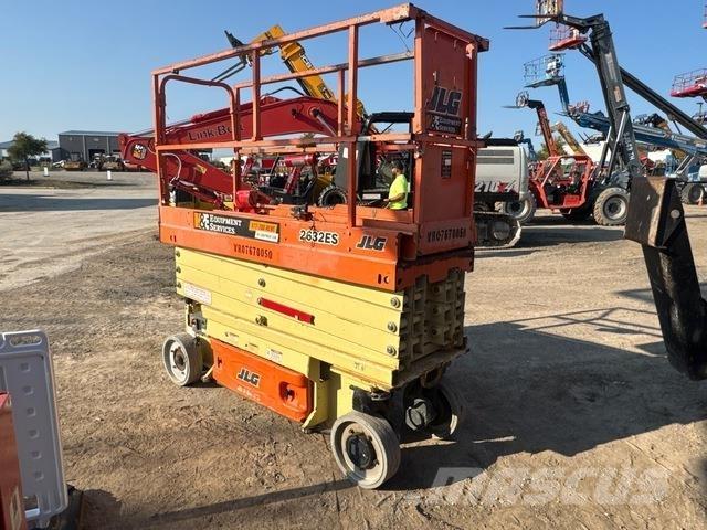 JLG 2632ES Škaraste platforme