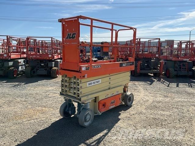 JLG 2632ES Škaraste platforme