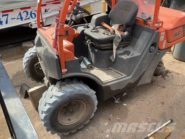 JLG 3013 Teleskopski viličari