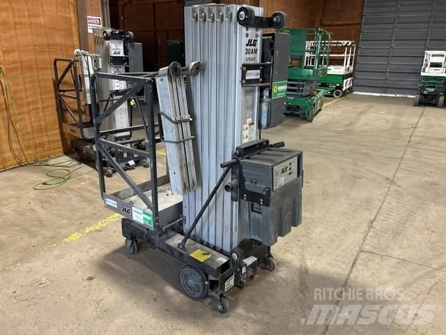JLG 30AM Vertikalne radne podizne platforme