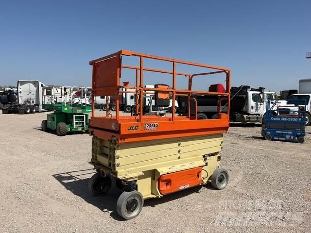JLG 3246ES Škaraste platforme