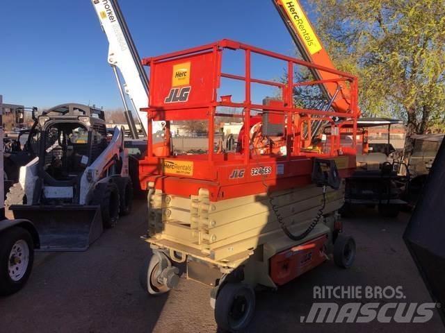 JLG 3246ES Škaraste platforme