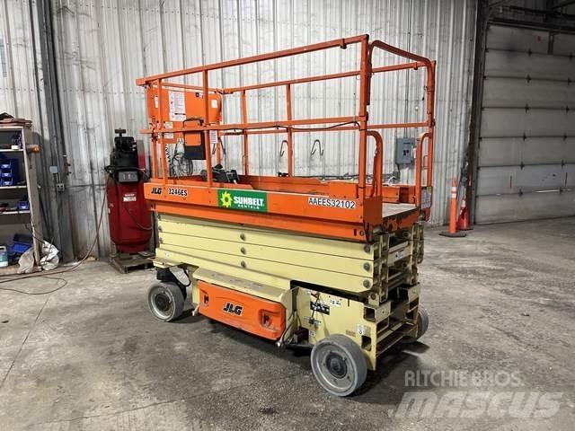 JLG 3246ES Škaraste platforme