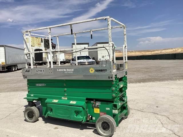 JLG 3246ES Škaraste platforme