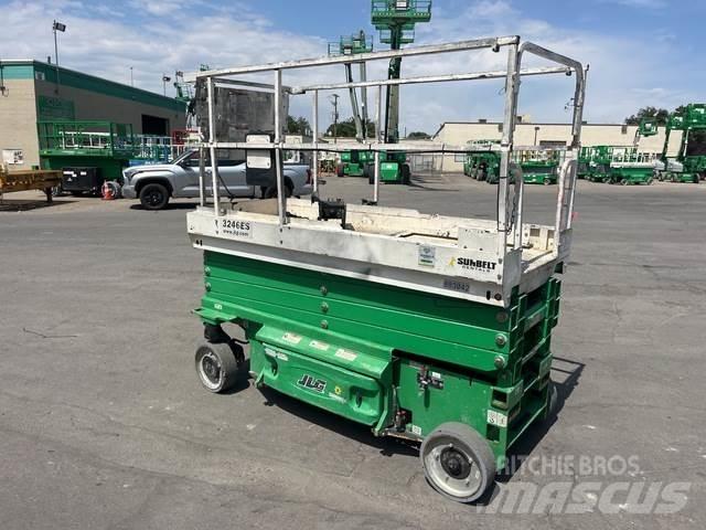 JLG 3246ES Škaraste platforme