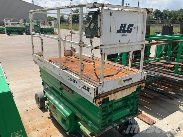 JLG 3246ES Škaraste platforme