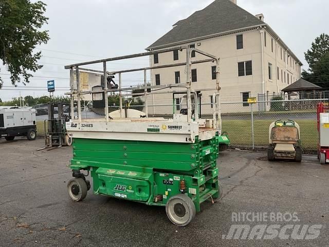 JLG 3246ES Škaraste platforme