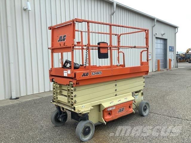 JLG 3246ES Škaraste platforme