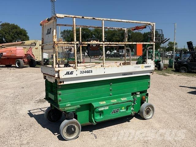 JLG 3246ES Škaraste platforme