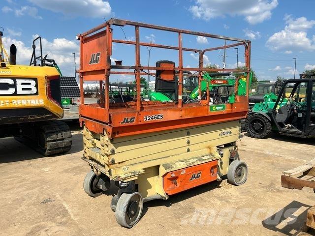 JLG 3246ES Škaraste platforme