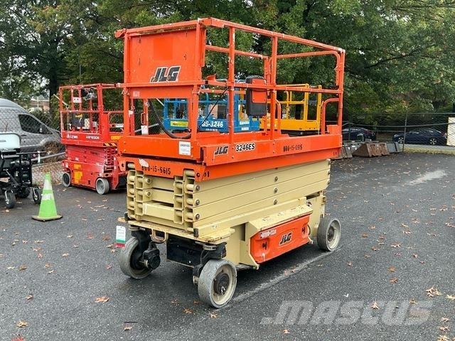 JLG 3246ES Škaraste platforme