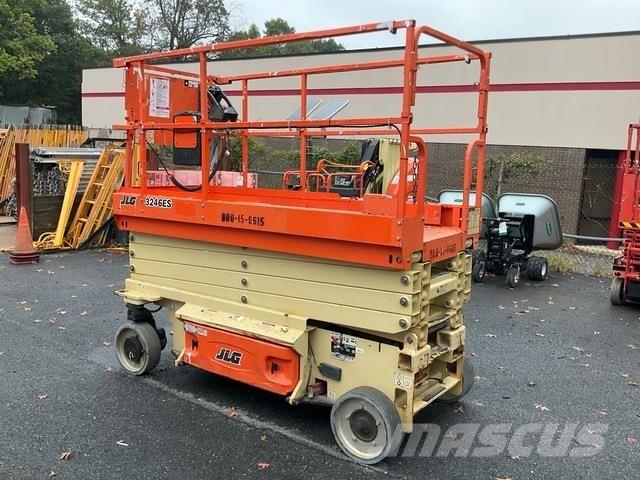 JLG 3246ES Škaraste platforme