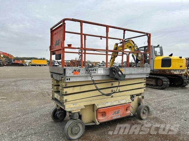 JLG 3246ES Škaraste platforme