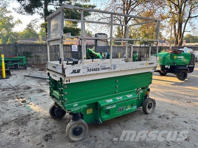 JLG 3246ES Škaraste platforme