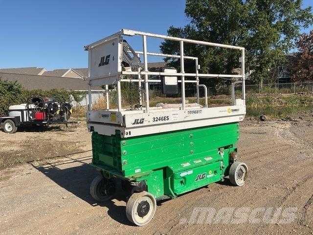 JLG 3246ES Škaraste platforme