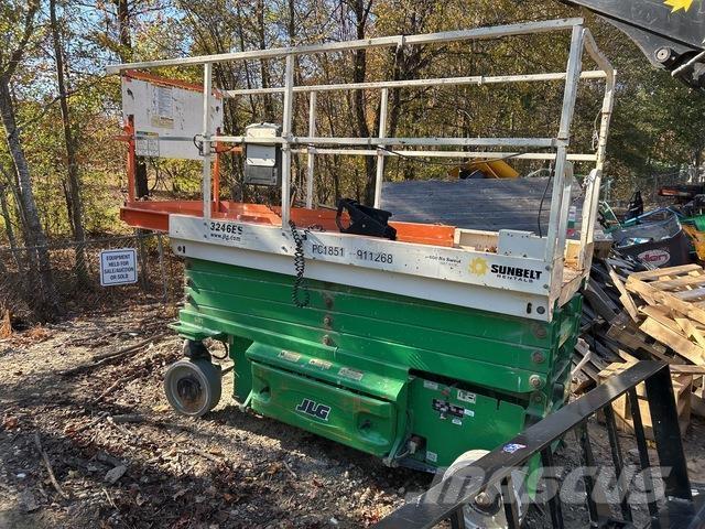 JLG 3246ES Škaraste platforme