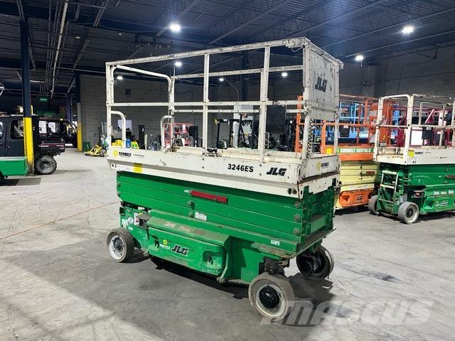JLG 3246ES Škaraste platforme