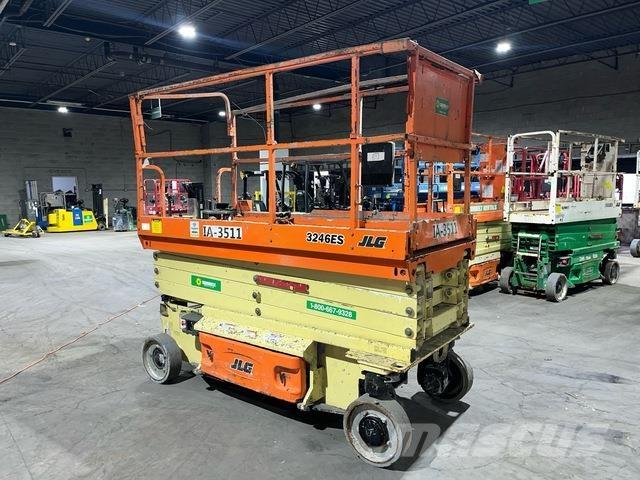 JLG 3246ES Škaraste platforme