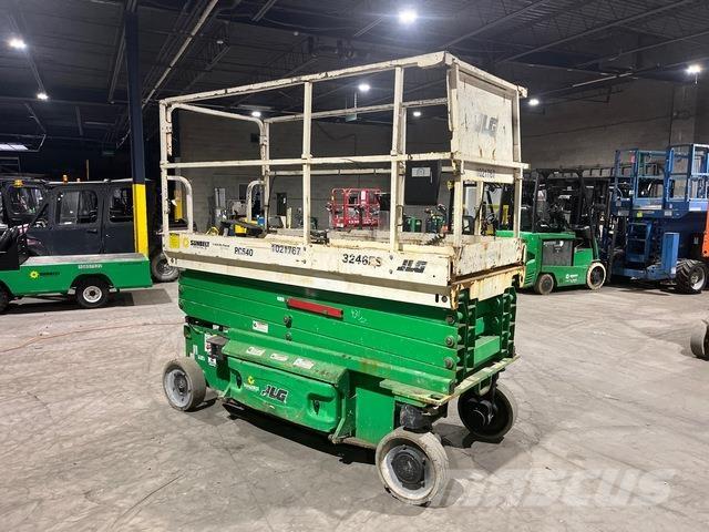 JLG 3246ES Škaraste platforme