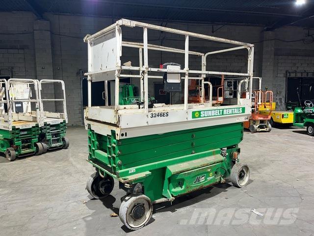 JLG 3246ES Škaraste platforme