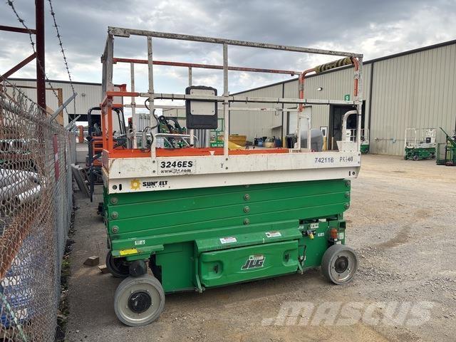 JLG 3246ES Škaraste platforme