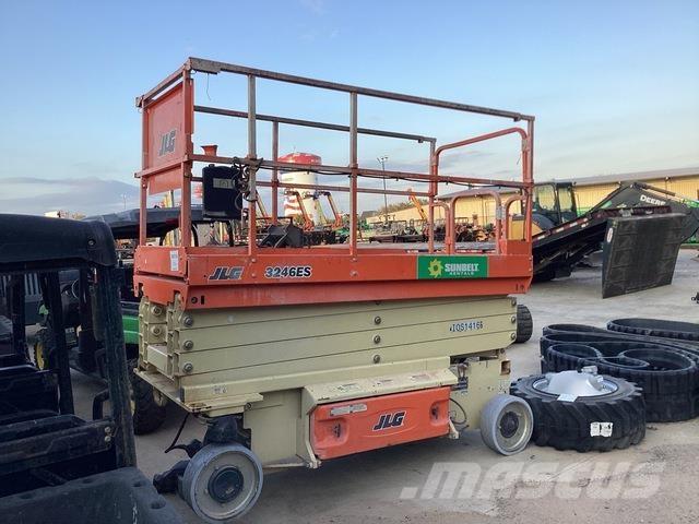 JLG 3246ES Škaraste platforme