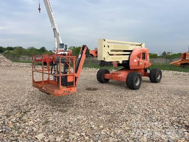 JLG 450AJ Zglobne podizne platforme
