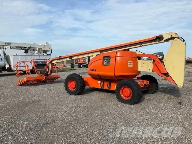 JLG 600A Zglobne podizne platforme