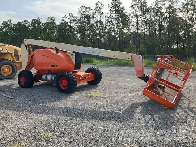 JLG 600A Zglobne podizne platforme