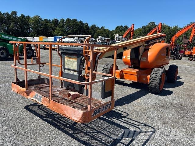 JLG 600A Zglobne podizne platforme