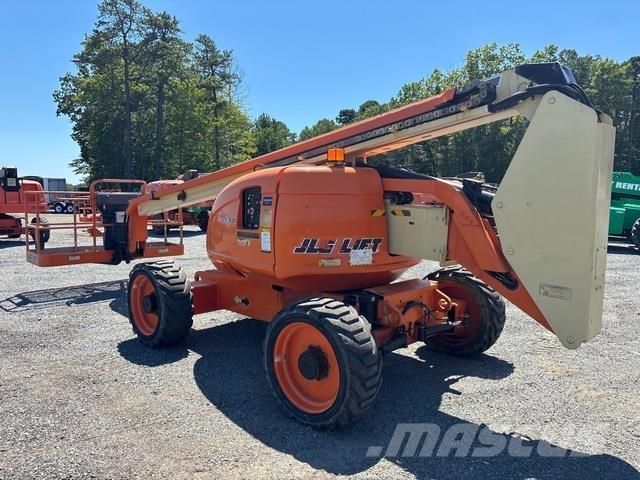 JLG 600A Zglobne podizne platforme