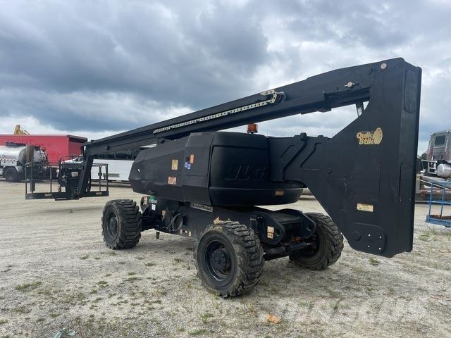 JLG 800A Zglobne podizne platforme