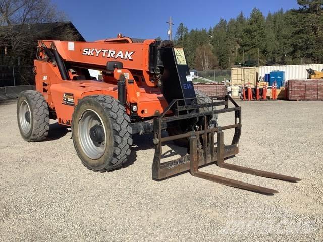 JLG 8042 Teleskopski viličari