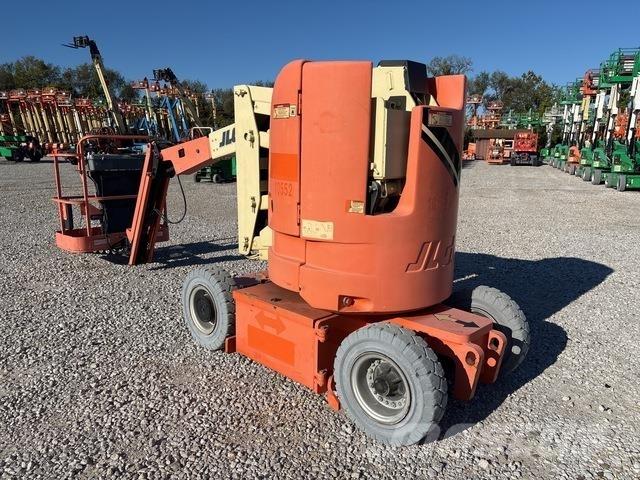 JLG E300AJ Zglobne podizne platforme