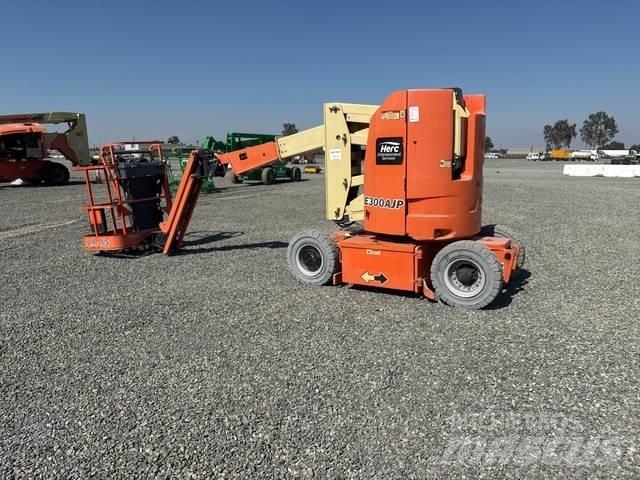 JLG E300AJP Zglobne podizne platforme
