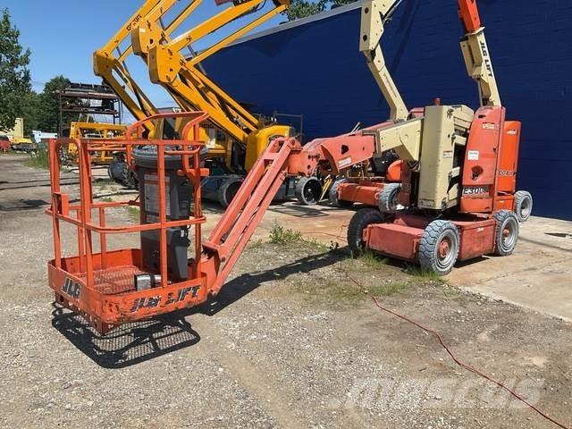 JLG E300AJP Zglobne podizne platforme