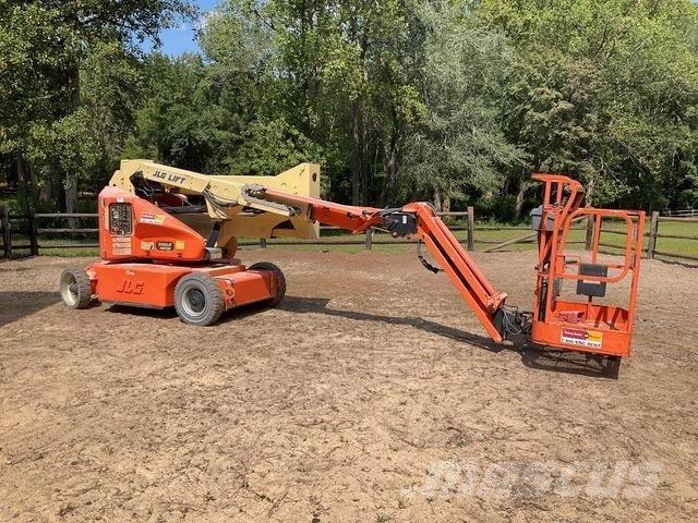 JLG E400AJPN Zglobne podizne platforme