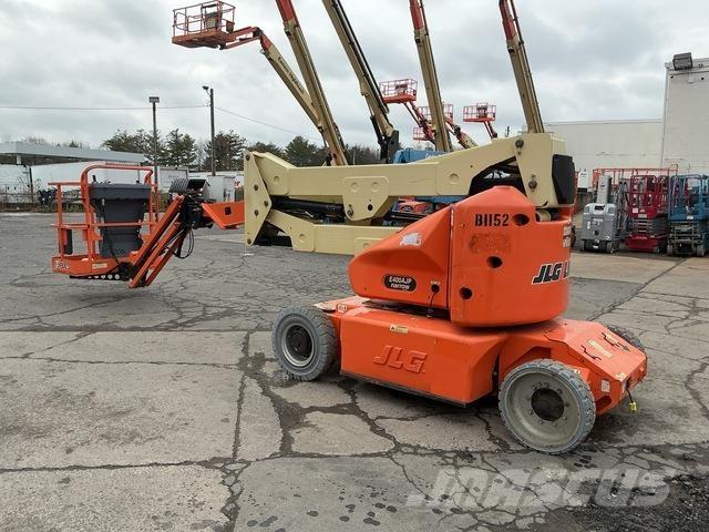 JLG E400AJPN Zglobne podizne platforme