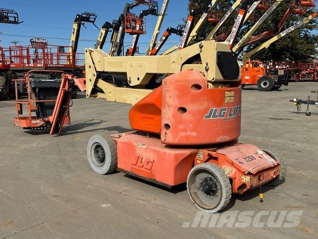 JLG E400AJPN Zglobne podizne platforme