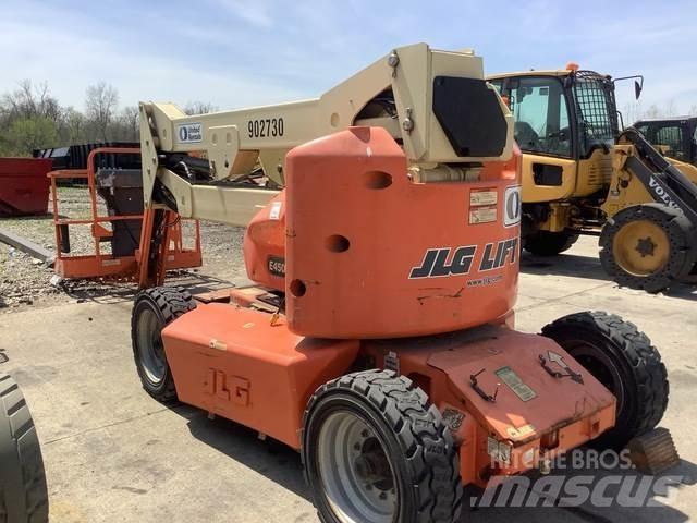 JLG E450AJ Zglobne podizne platforme