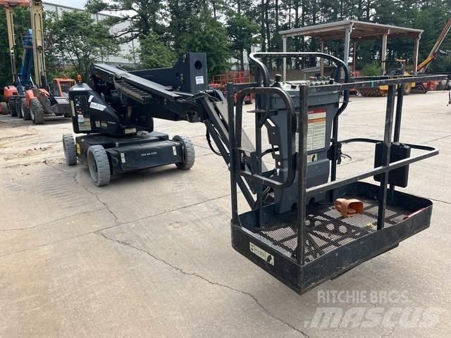JLG E450AJ Zglobne podizne platforme