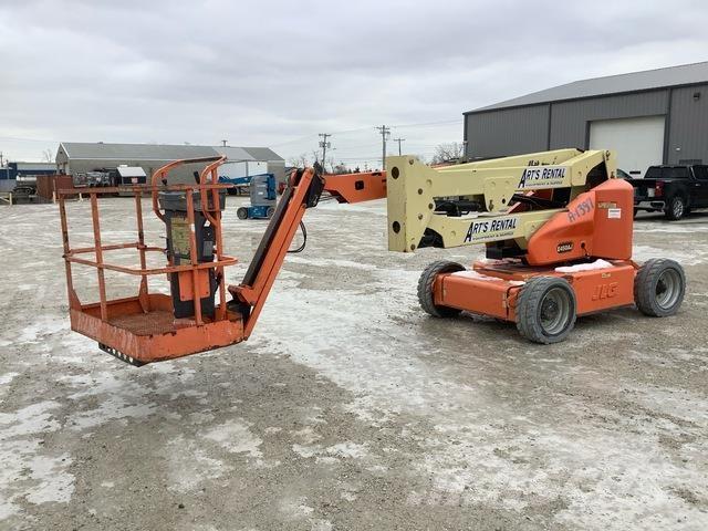 JLG E450AJ Zglobne podizne platforme