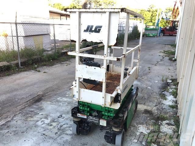 JLG ES1330L Škaraste platforme